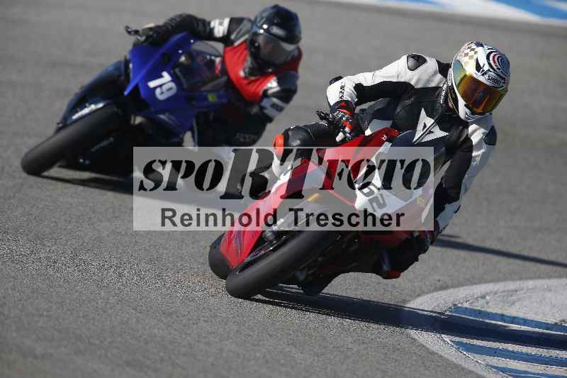 /Archiv-2024/02 29.01.-02.02.2024 Moto Center Thun Jerez/Gruppe gruen-green/162